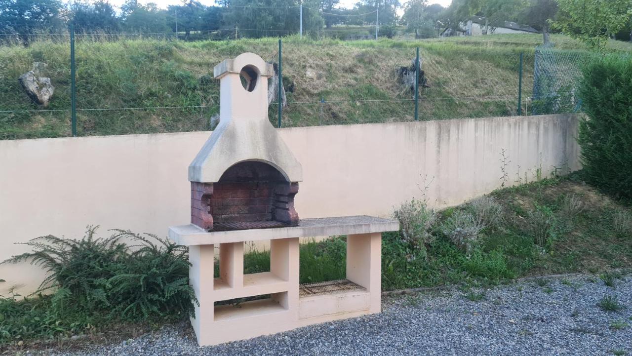 Petite Maison Aux Abords De Bagneres De Bigorre Exteriör bild